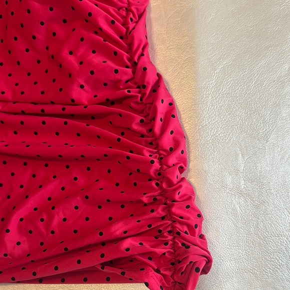 Jantzen Red and Black One Piece Swimsuit with Ruched Detailing - Picture 5 of 7